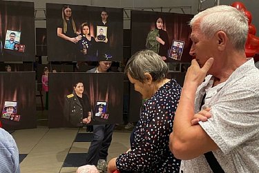 Открылась фотовыставка «Цена мирного неба»